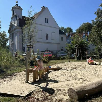 Eröffnung Spielplatz Kindergarten Kardinal-Piffl-Platz